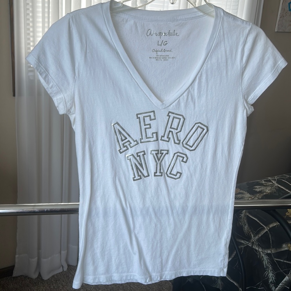 White Aeropostale t-shirt